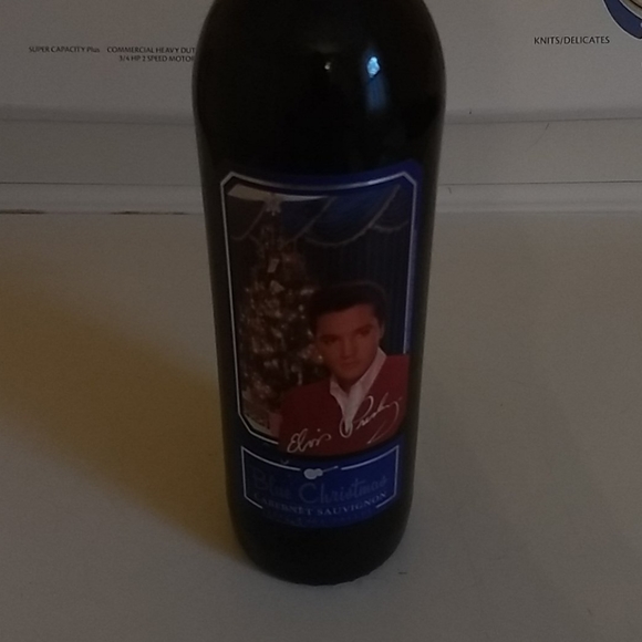 New Elvis Presley Blue Christmas Cabernet Sauvigno - Picture 2 of 4